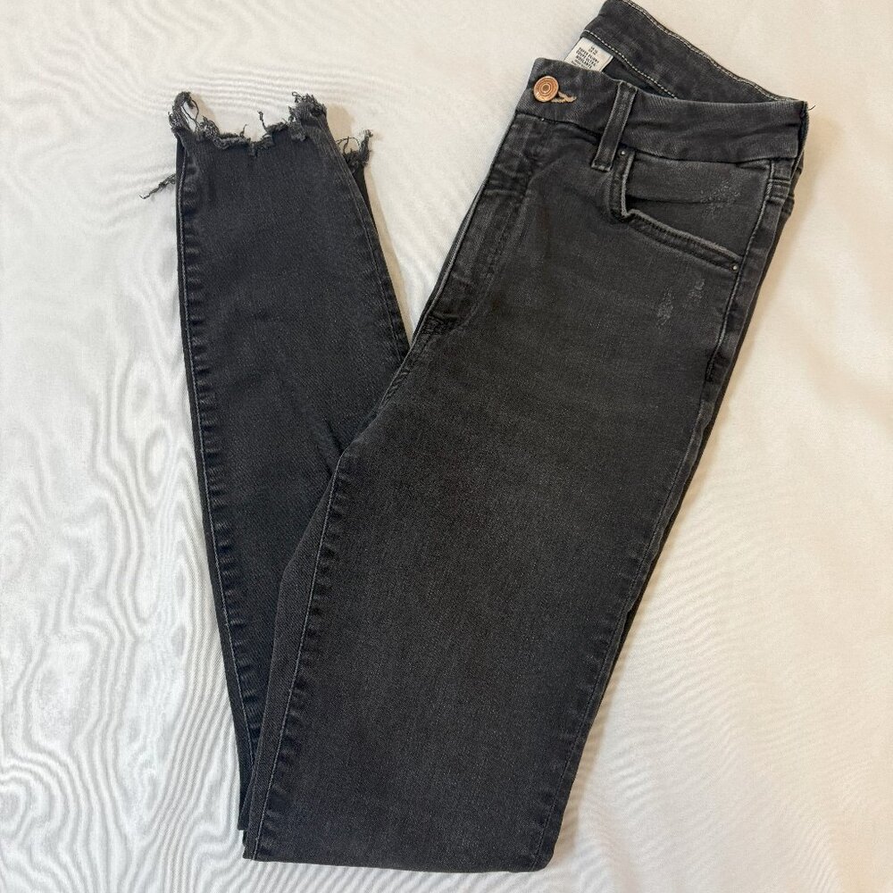&denim (h&m) Black Super Skinny Coupe Ultra-Moulante Ripped Jeans - Size 10